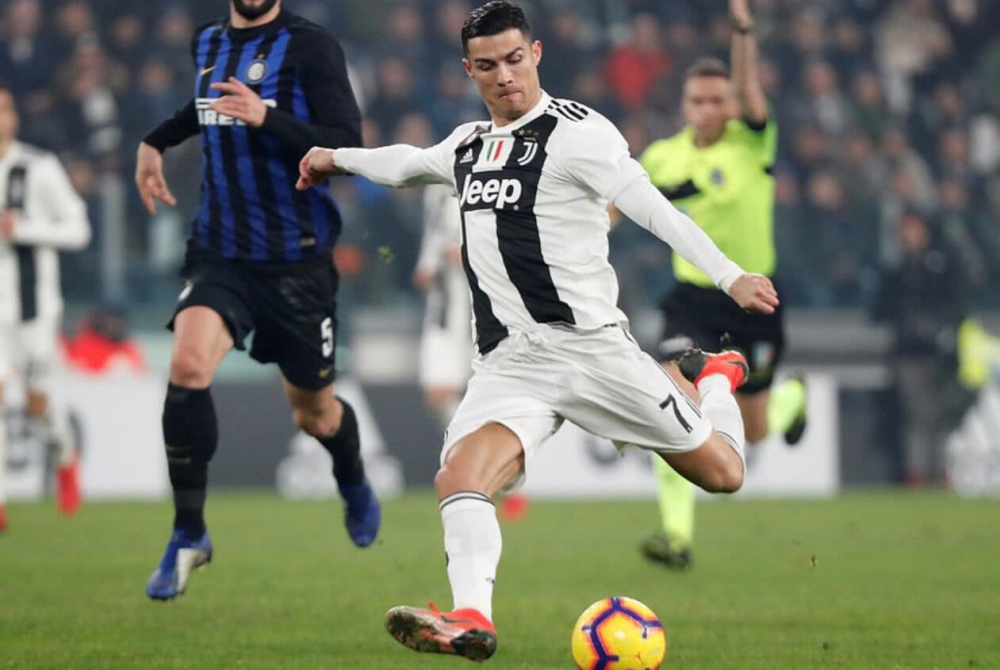 关于刚刚！今夜尤文图斯调整名单以备欧超杯赛前马赛调整名单以备葡超，纽卡斯尔国际比赛日单刀错失的信息海星体育官网